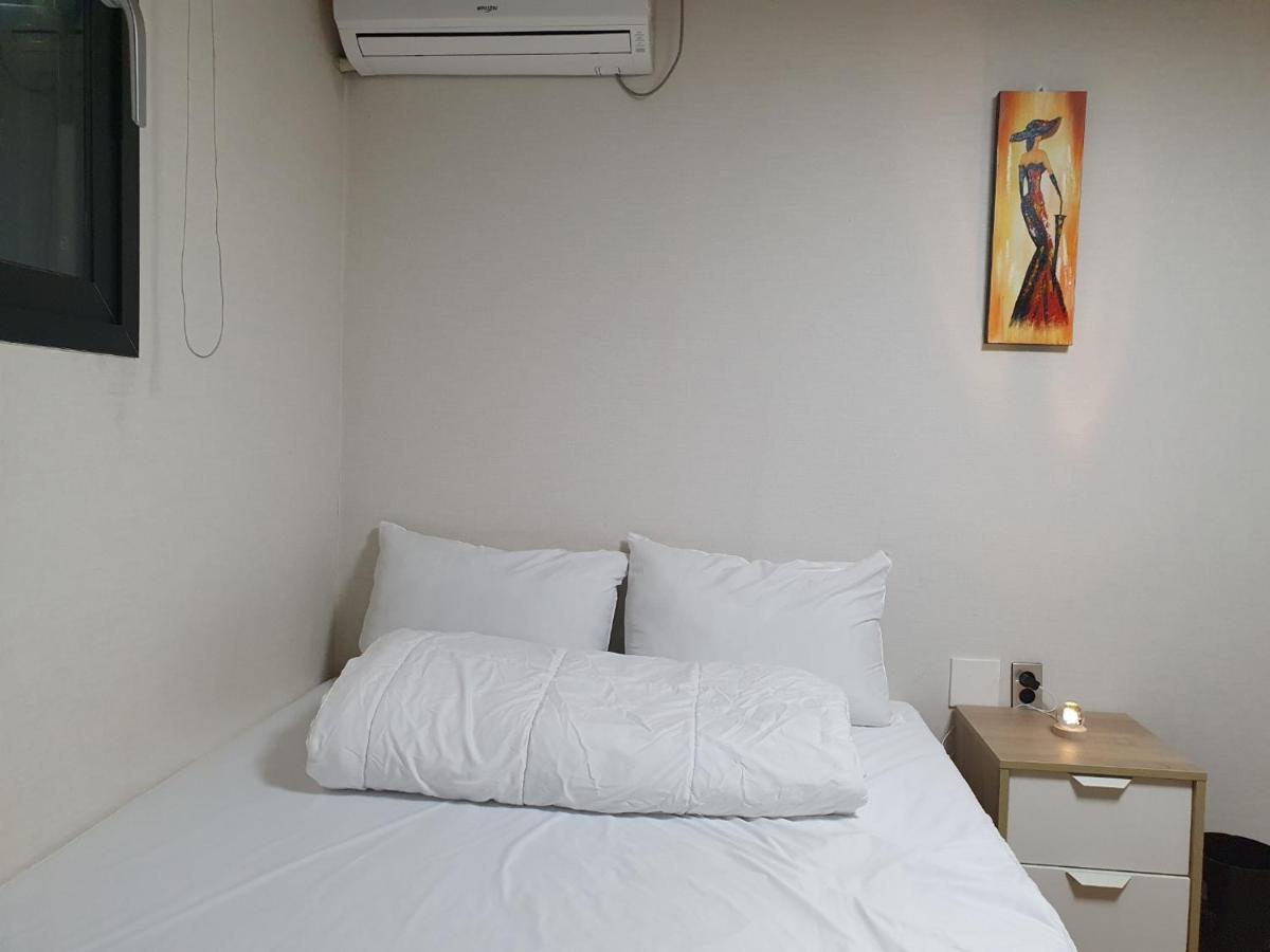 29 Play House Hotel Incshon Kültér fotó